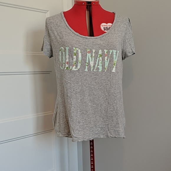 Old Navy vintage style tee - Picture 1 of 1